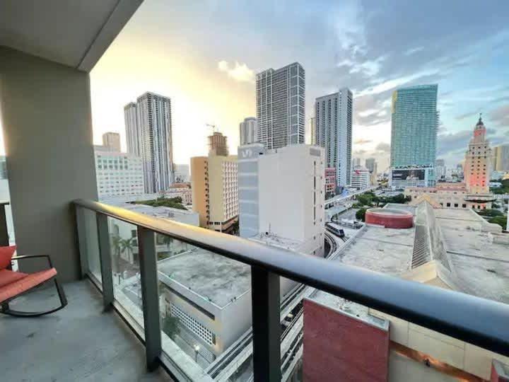 2Br, 2 Baths Lux Downtown Apt Heart Of Austin With Amazing Views, Pool, & Gym Exterior foto